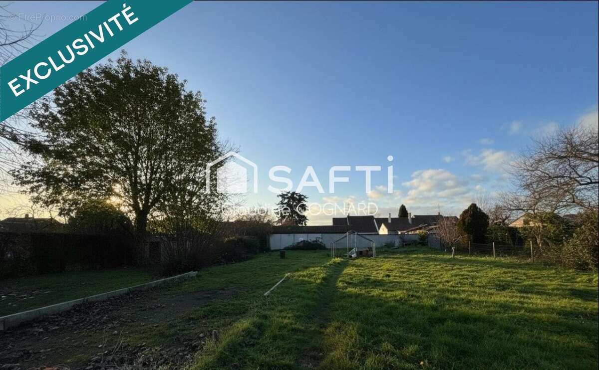 Photo 2 - Terrain à CRECHES-SUR-SAONE