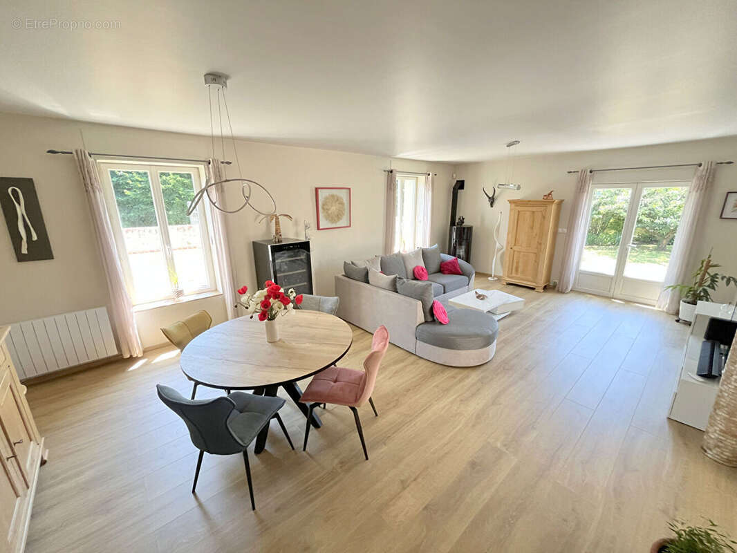 Maison 240 m² à Pont-Sainte-Maxence  - photo 6