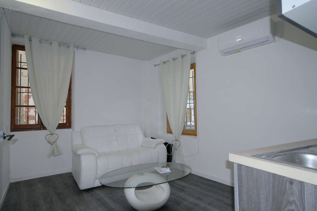 Maison à LEZIGNAN-CORBIERES