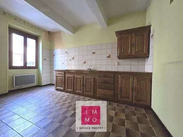 Maison à TRIE-SUR-BAISE