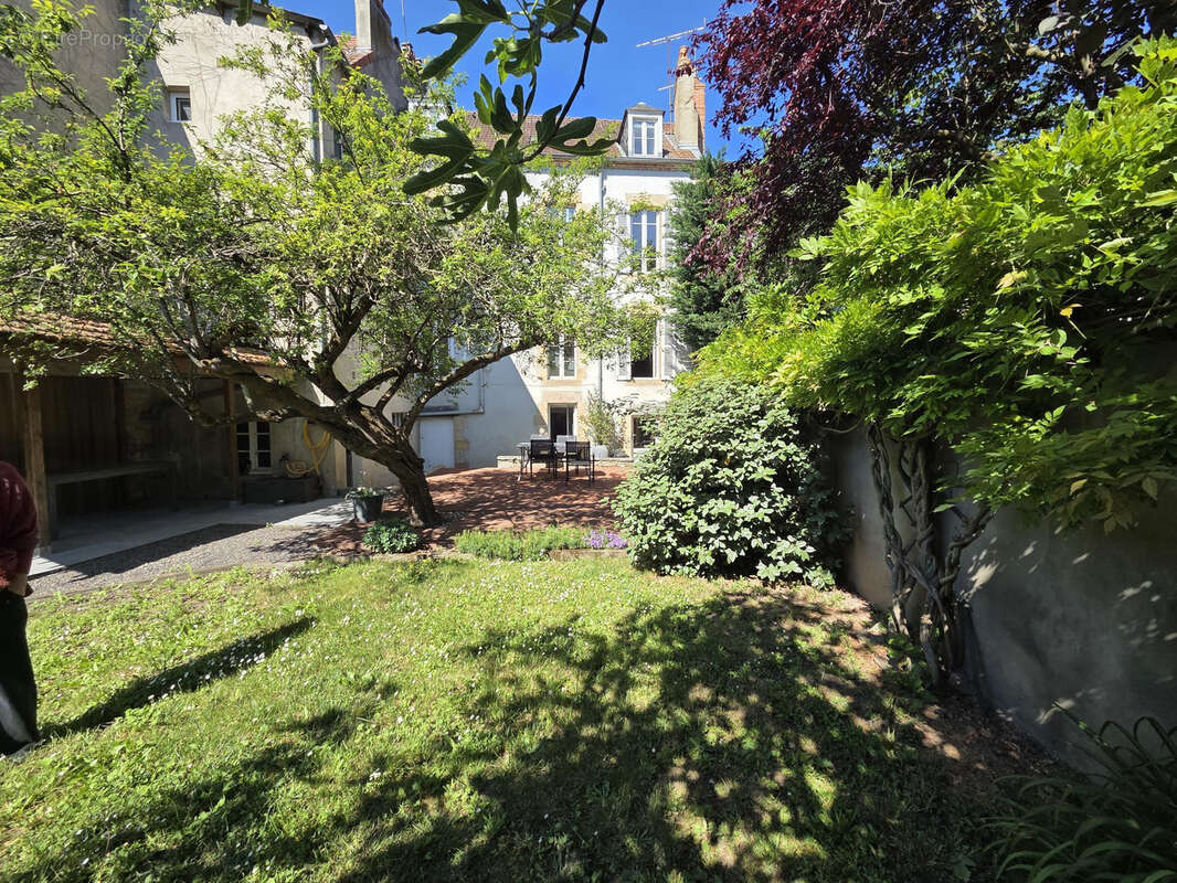 Maison à MOULINS