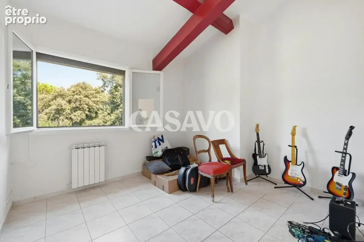 Vente Maison 8 pièces de 236m² - 13760 Saint-Cannat - photo 18