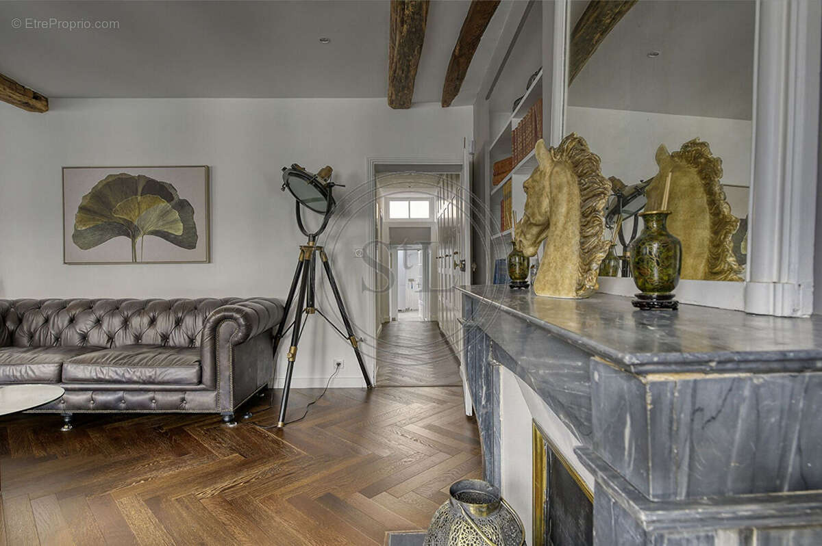 Appartement à VERSAILLES