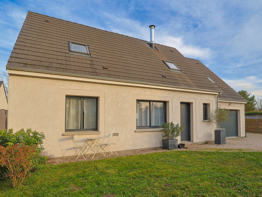 Maison à TRAINOU