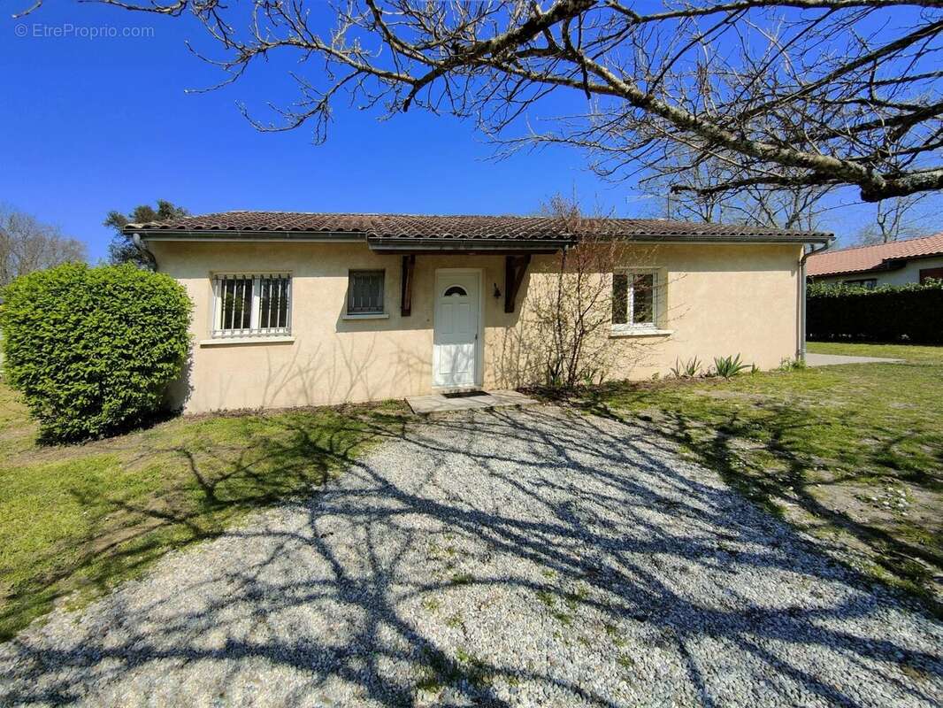 Maison à CASTRES-GIRONDE
