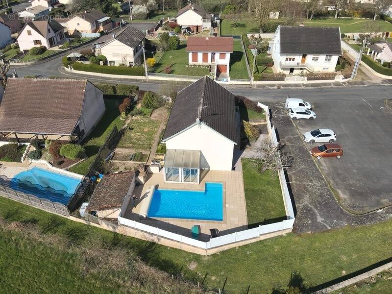 Maison à TOULON-SUR-ARROUX