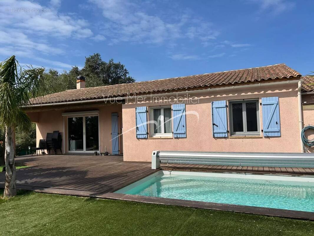 Maison à BORMES-LES-MIMOSAS