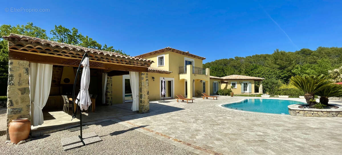Maison à FAYENCE