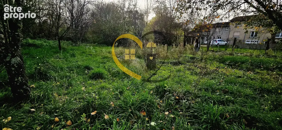 Terrain constructible de 727 m² – Chemin de la Murière à Avermes - photo 2