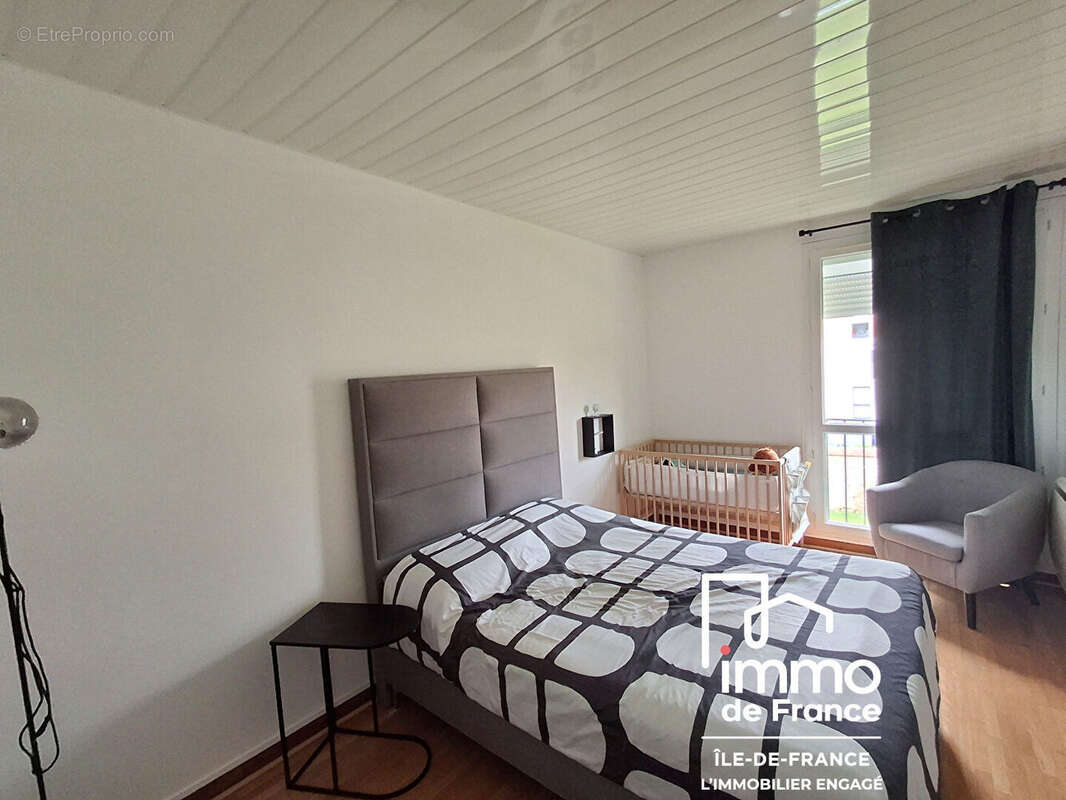 Appartement à ROSNY-SUR-SEINE
