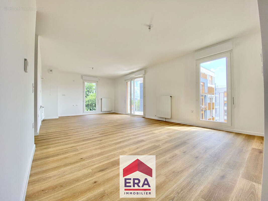 Appartement à SARTROUVILLE