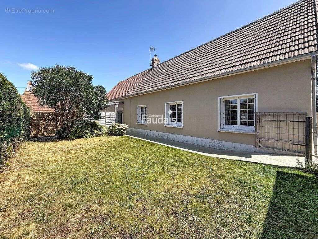 Maison 104 m² à Carentan  - photo 9