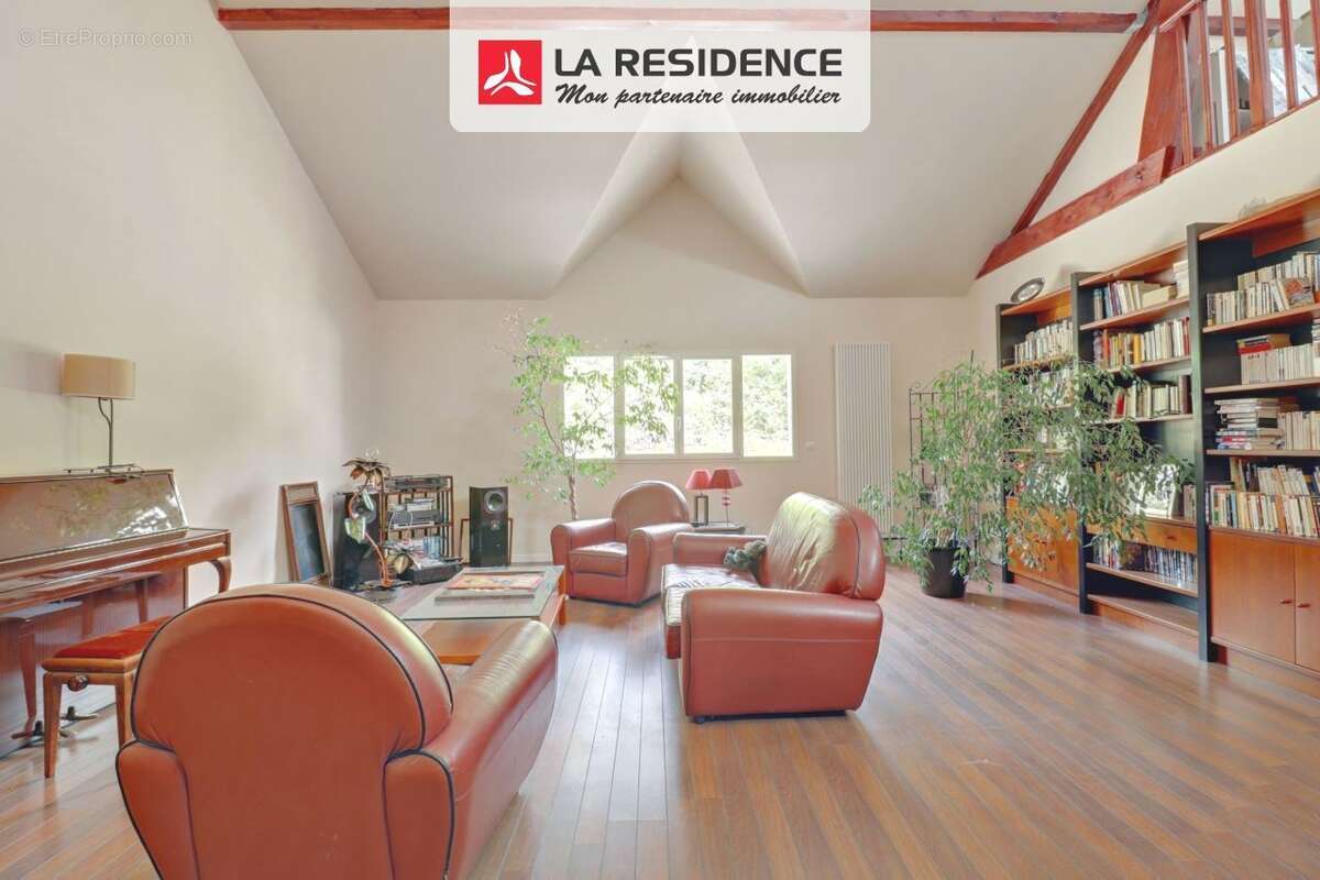 Maison à CARRIERES-SUR-SEINE