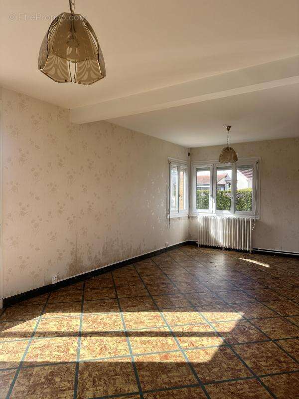 Maison à SAINT-DENIS-EN-VAL