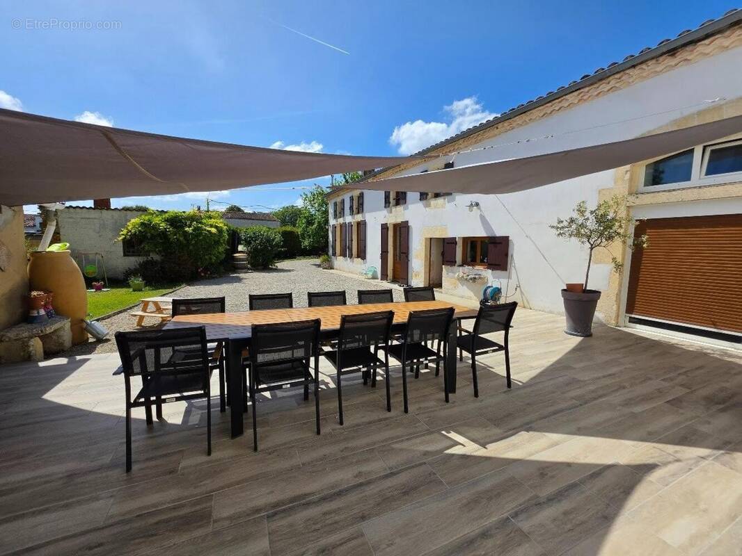 Photo 1 - Maison à ASNIERES-LA-GIRAUD