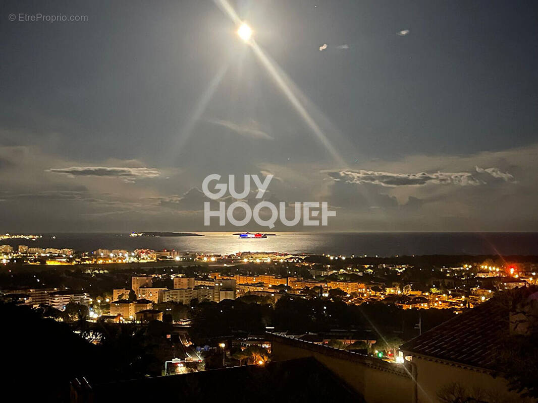 Maison à MANDELIEU-LA-NAPOULE