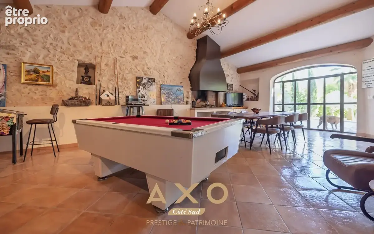 Coudoux - maison de caractère en pierre - 317 m² - 2 habitations - piscine - jardin paysager - terrain 1 600 m² - 1 400 000     - photo 14