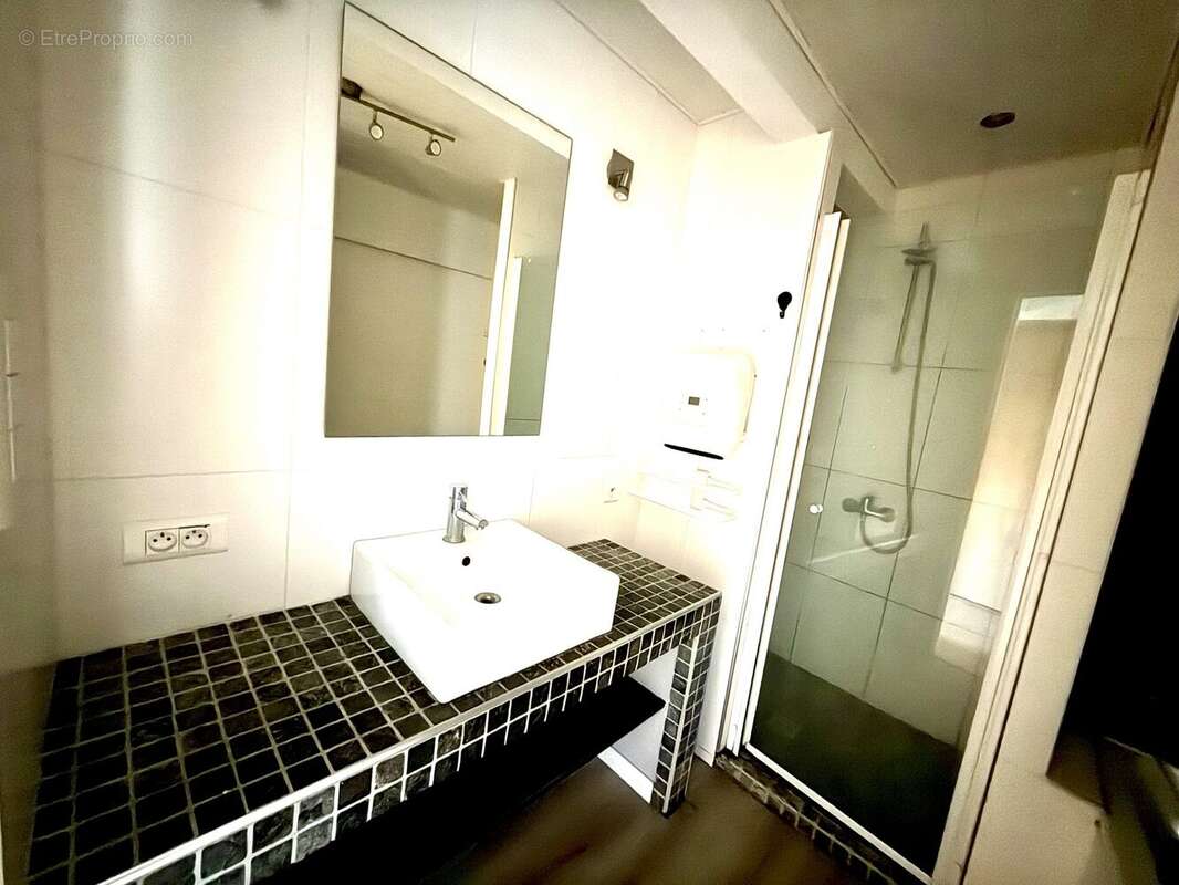 Appartement à CARBONNE