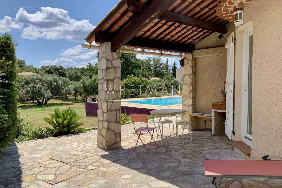 Maison à LORGUES