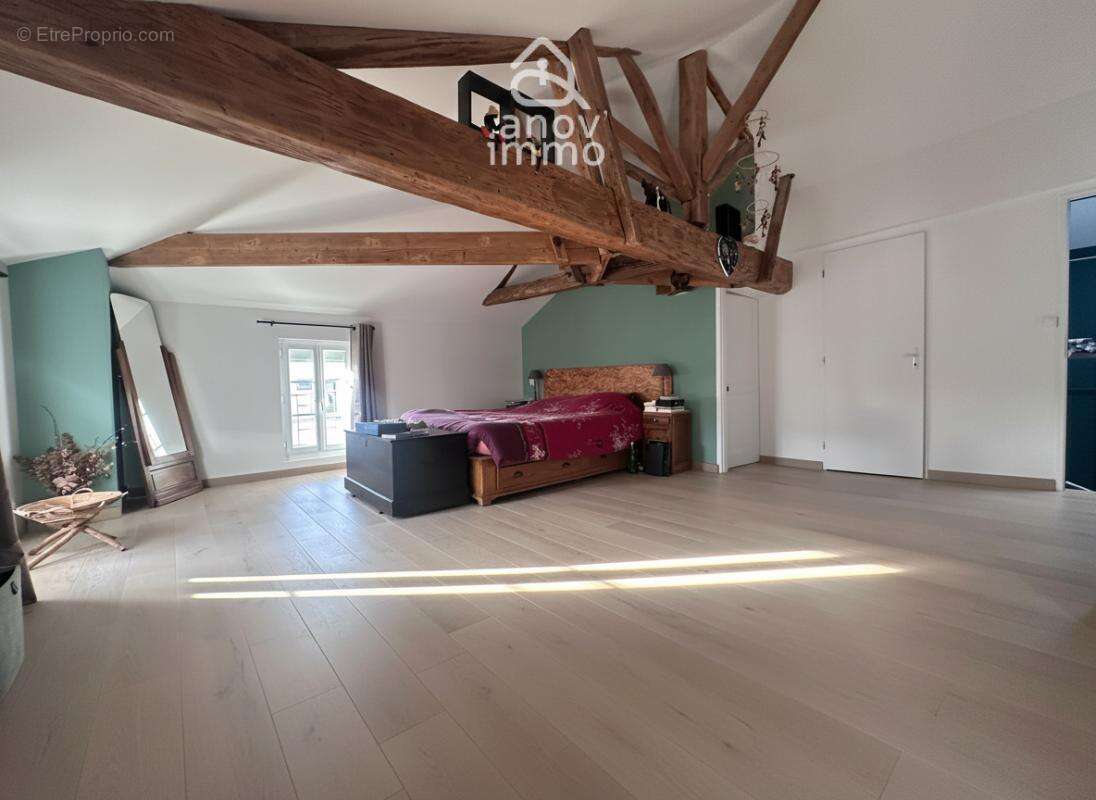 Maison de caractère 260 m2, 5 chambres, garage et terrasse - photo 12