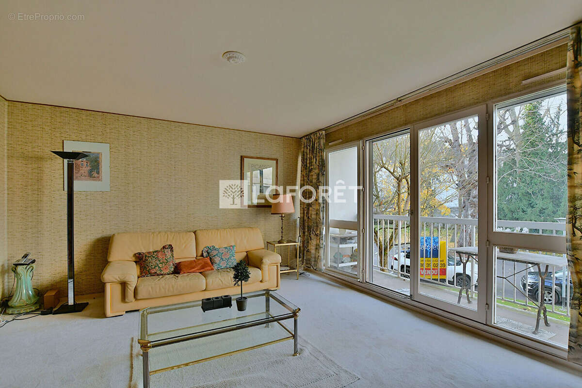 Appartement à BOUGIVAL