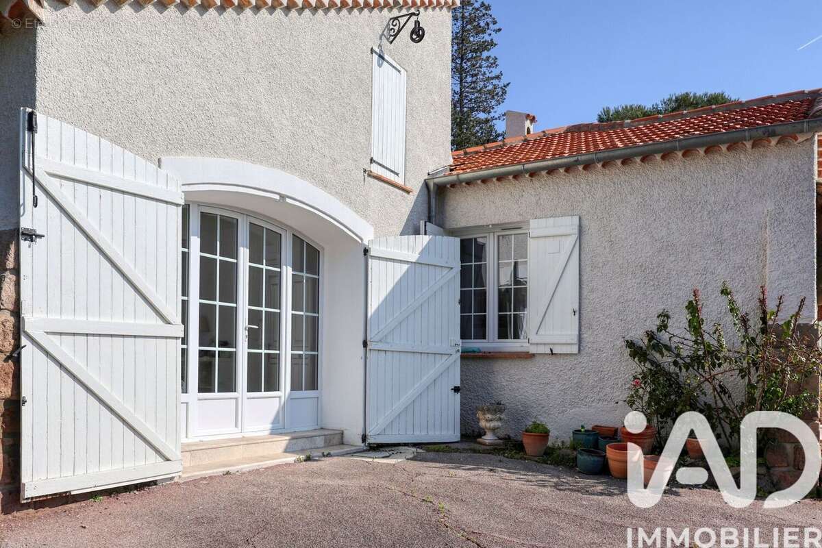 Photo 3 - Maison à SAINT-RAPHAEL