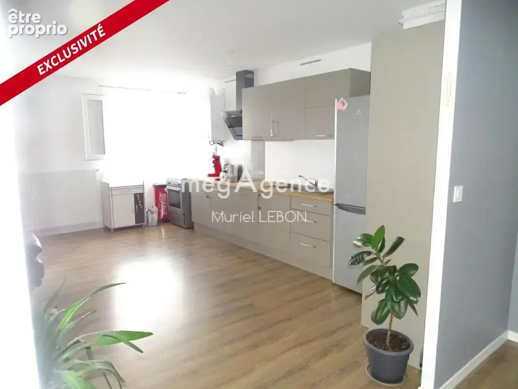 Appartement à FOUGERES