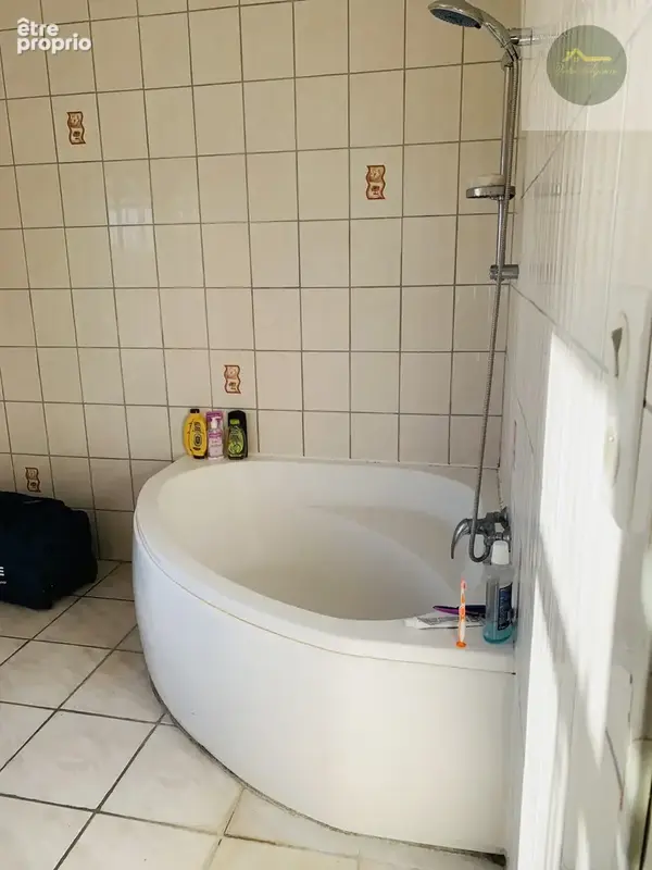 10 MINUTES GARE SNCF. Vue dégagée sur la campagne - photo 14