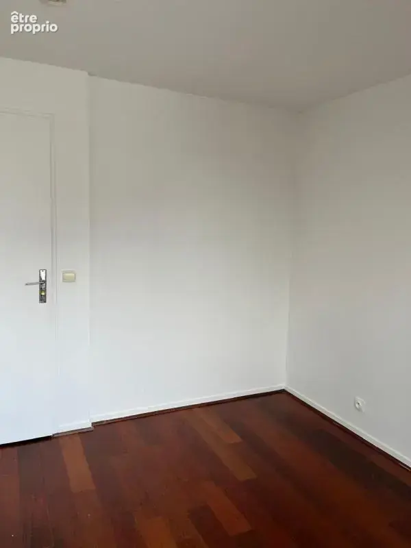 A vendre:  Charmant appartement de standing de 3 pièces 60m² à Saint-Denis - photo 4