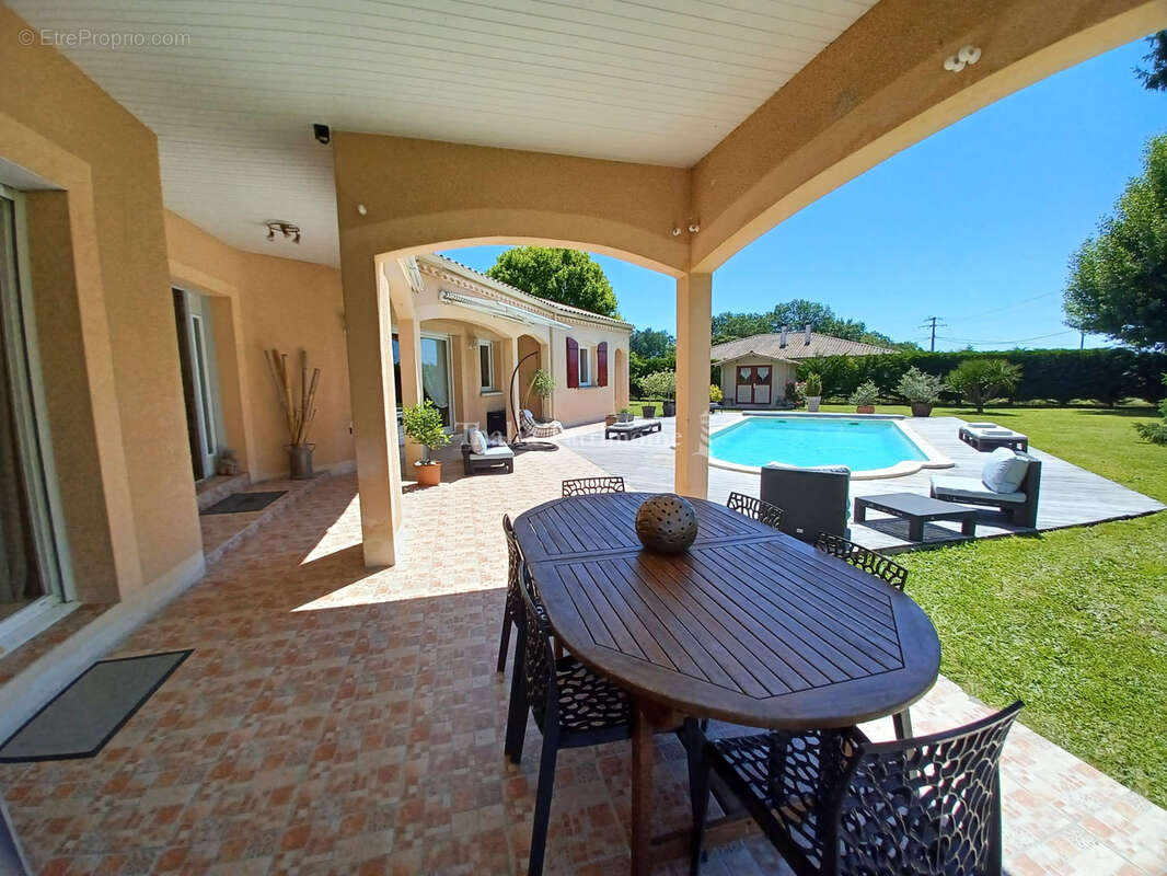 Superbe maison contemporaine avec piscine à 20 min de Bordeaux - photo 3