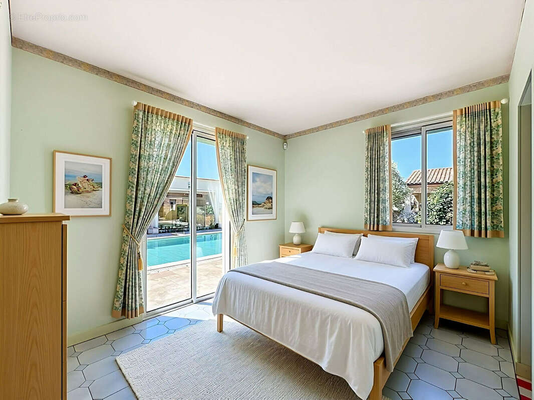 Nouveaute - nimes vacquerolles - grande villa familiale 9 pieces avec piscine - photo 11