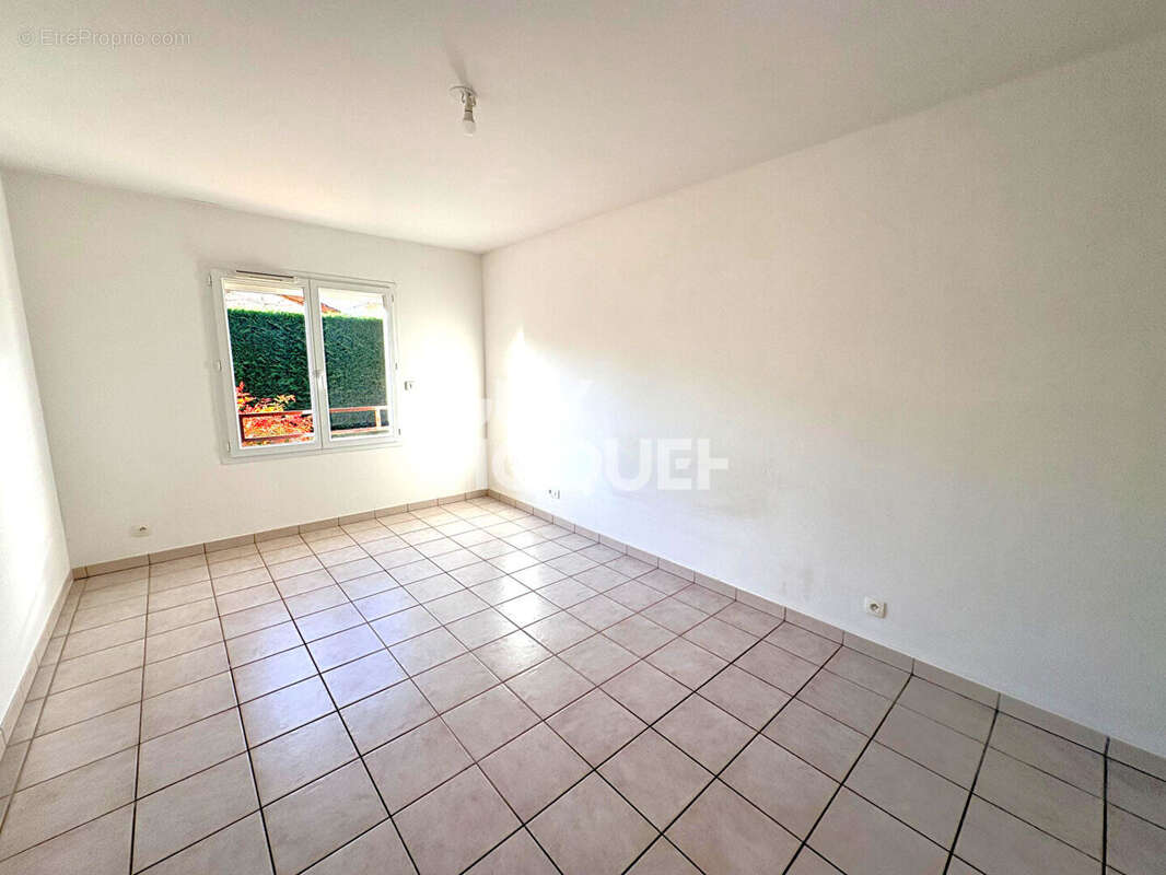 Appartement à SAVIGNEUX