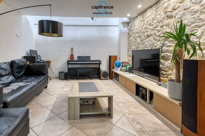 Propriete à vendre 11 pièces MONSEGUR (47) Propriété avec maison et maison d'amis de 260m2 habitables sur 12 757m² de terrain -  - photo 14