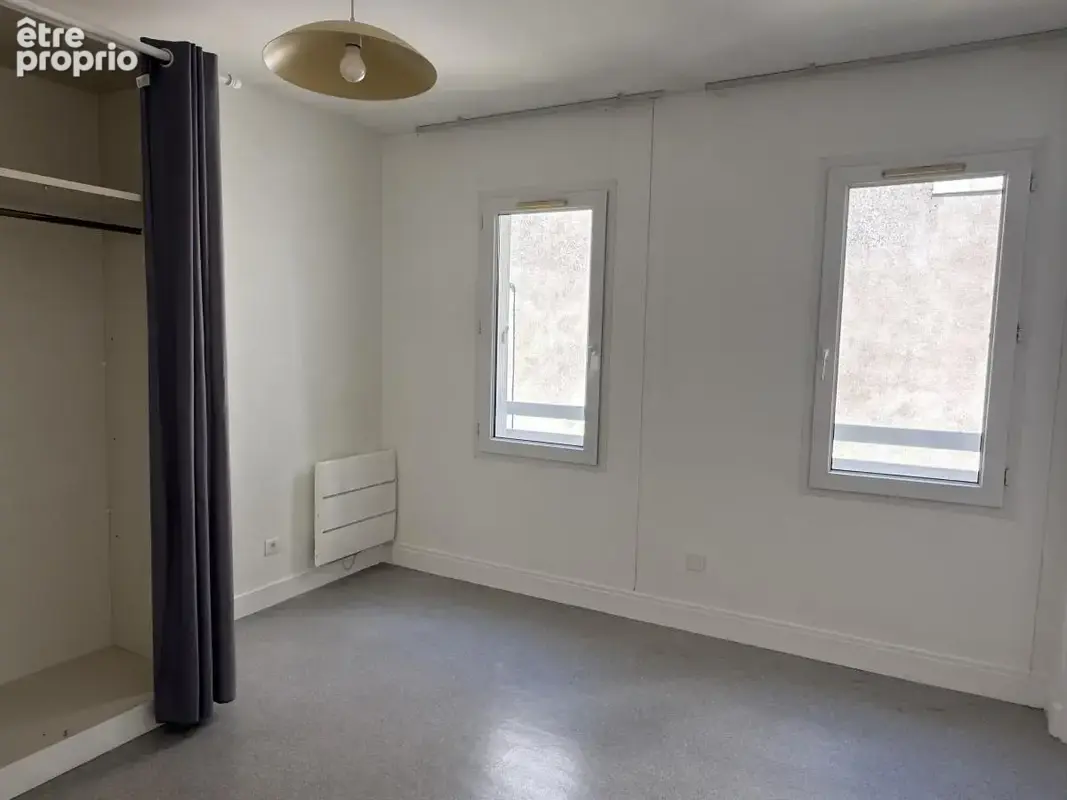 Appartement 409 m² à Cholet  - photo 8