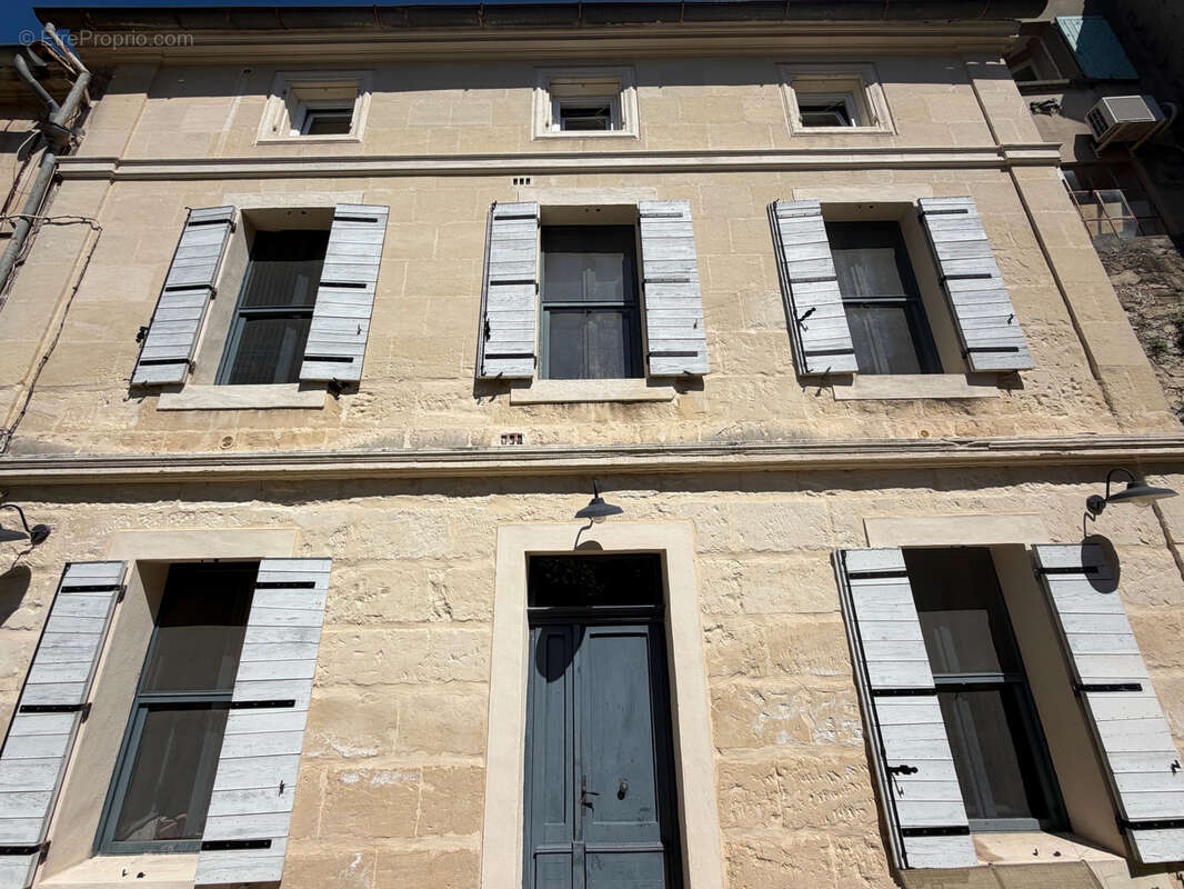 Maison à FONTVIEILLE