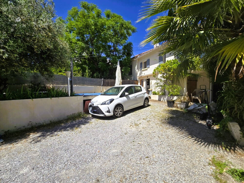 Maison à NIMES