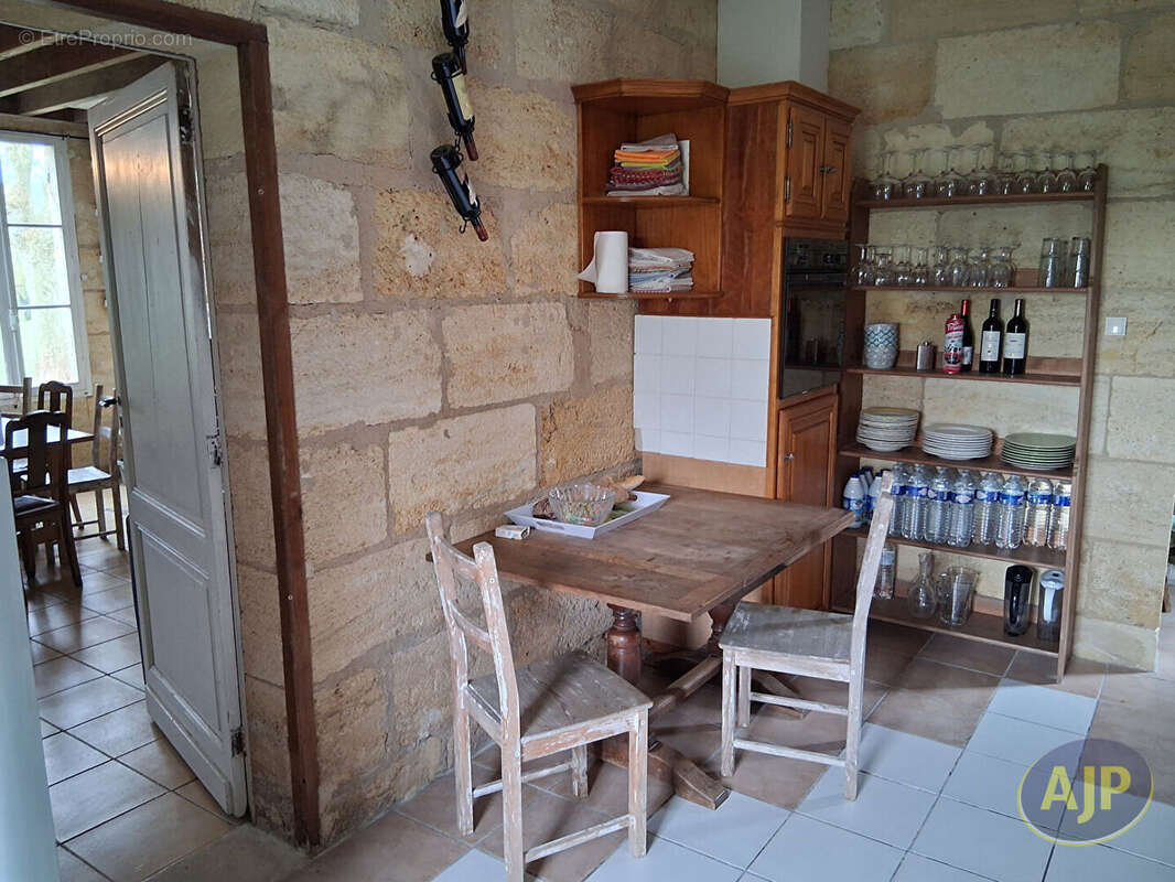 Appartement à PAUILLAC