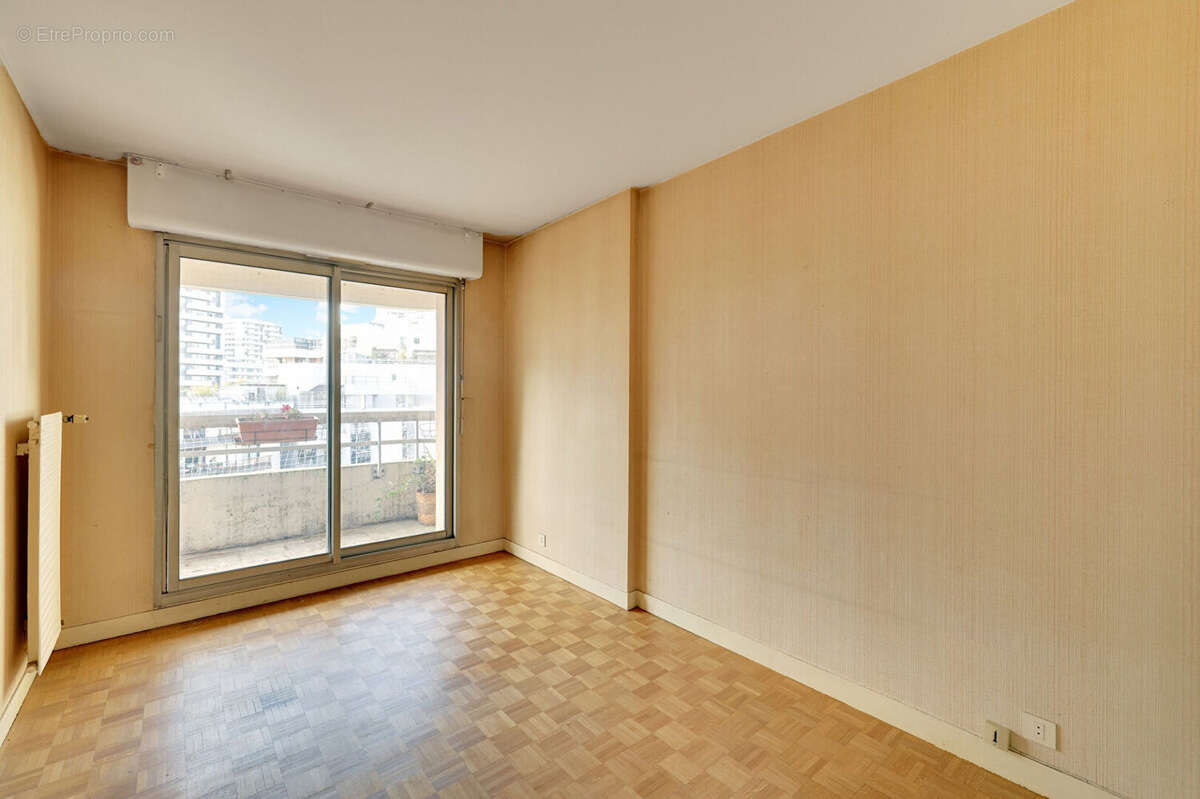Appartement à PARIS-19E