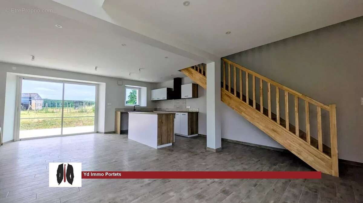 Maison à ILLATS