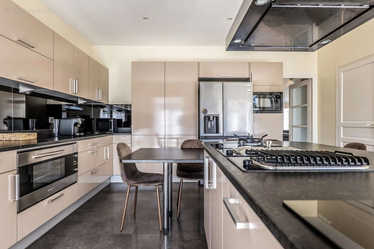 Maison à MAGNY-LE-HONGRE