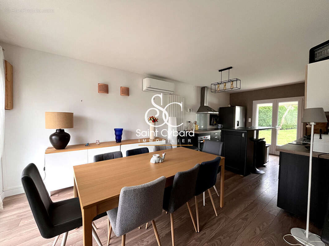 Maison à SAINT-YRIEIX-SUR-CHARENTE