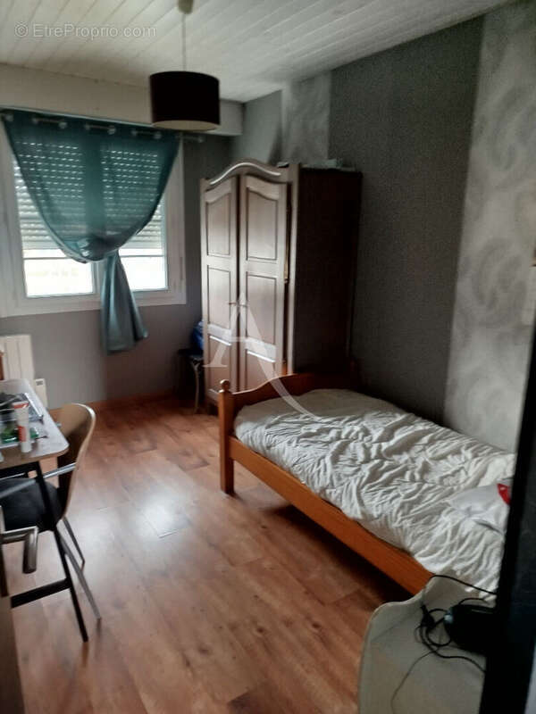 Maison à MOUTIERS-LES-MAUXFAITS