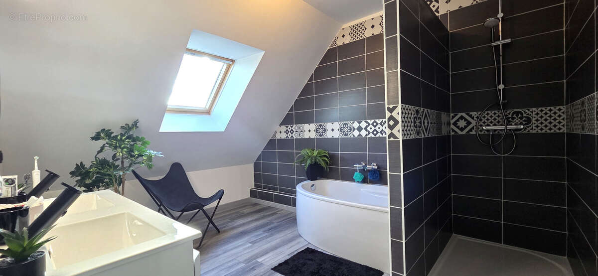 Maison à GRANDCAMP-MAISY