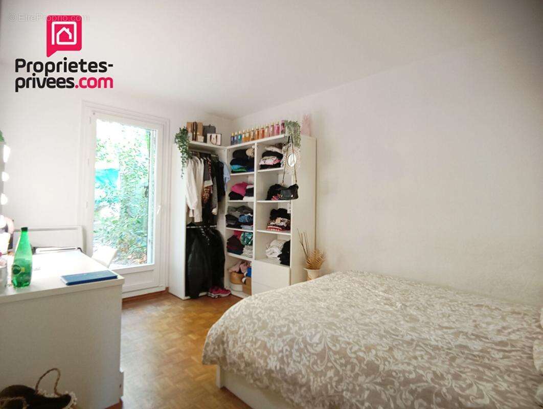 Appartement à MARSEILLE-9E