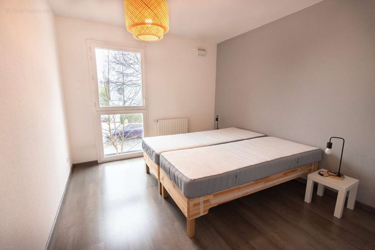 Appartement 70 m² à Pessac  - photo 6