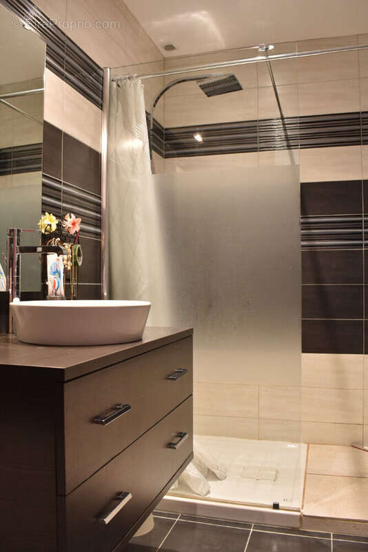 Maison à L'ISLE-SUR-LA-SORGUE