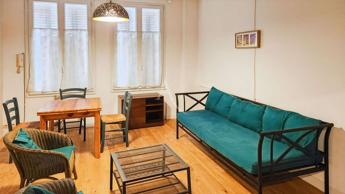 Appartement à PARIS-12E
