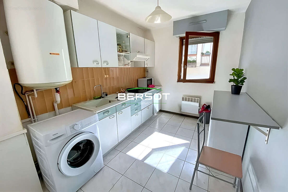 Appartement  2 pièce(s) 50.16 m2 - photo 2