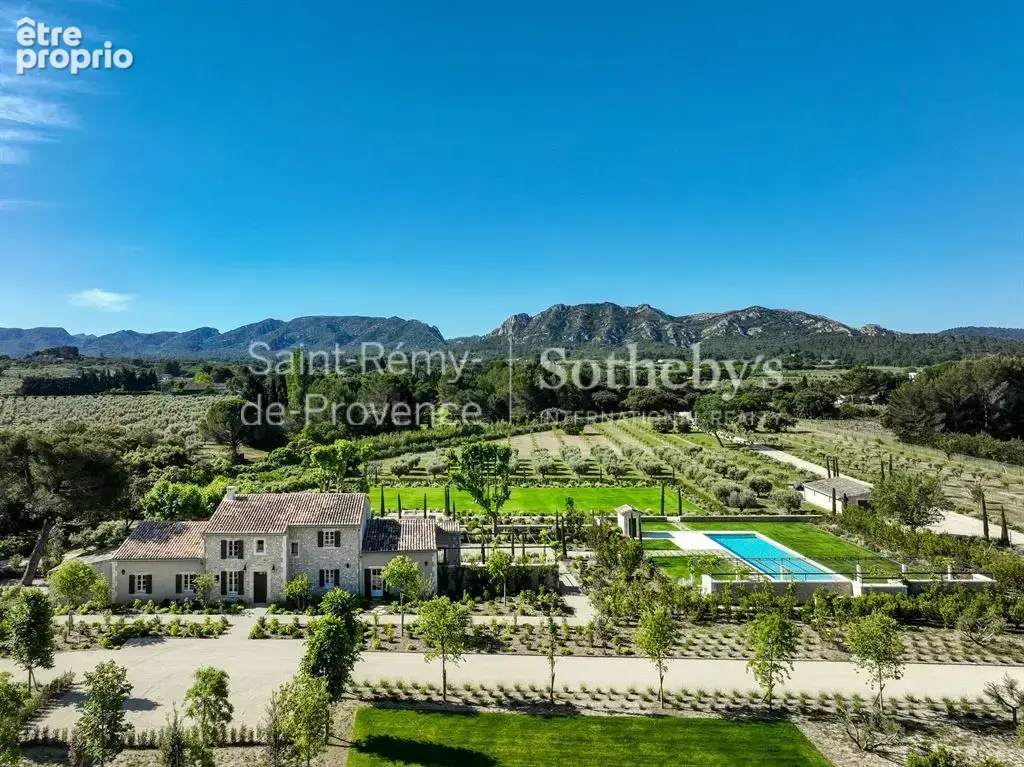Mas en pierre rénové avec superbe vue sur les Alpilles, tennis et piscine - photo 18