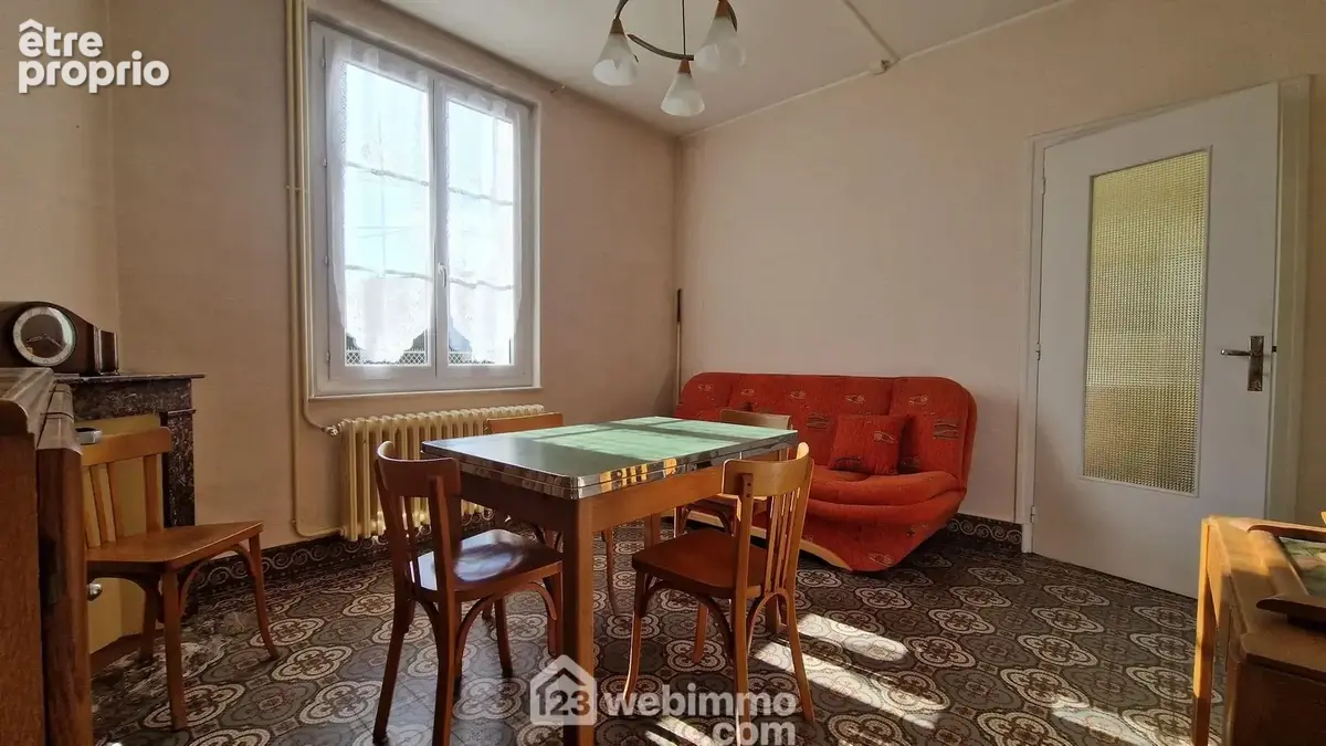 Vous apprécierez le carrelage ancien de qualité